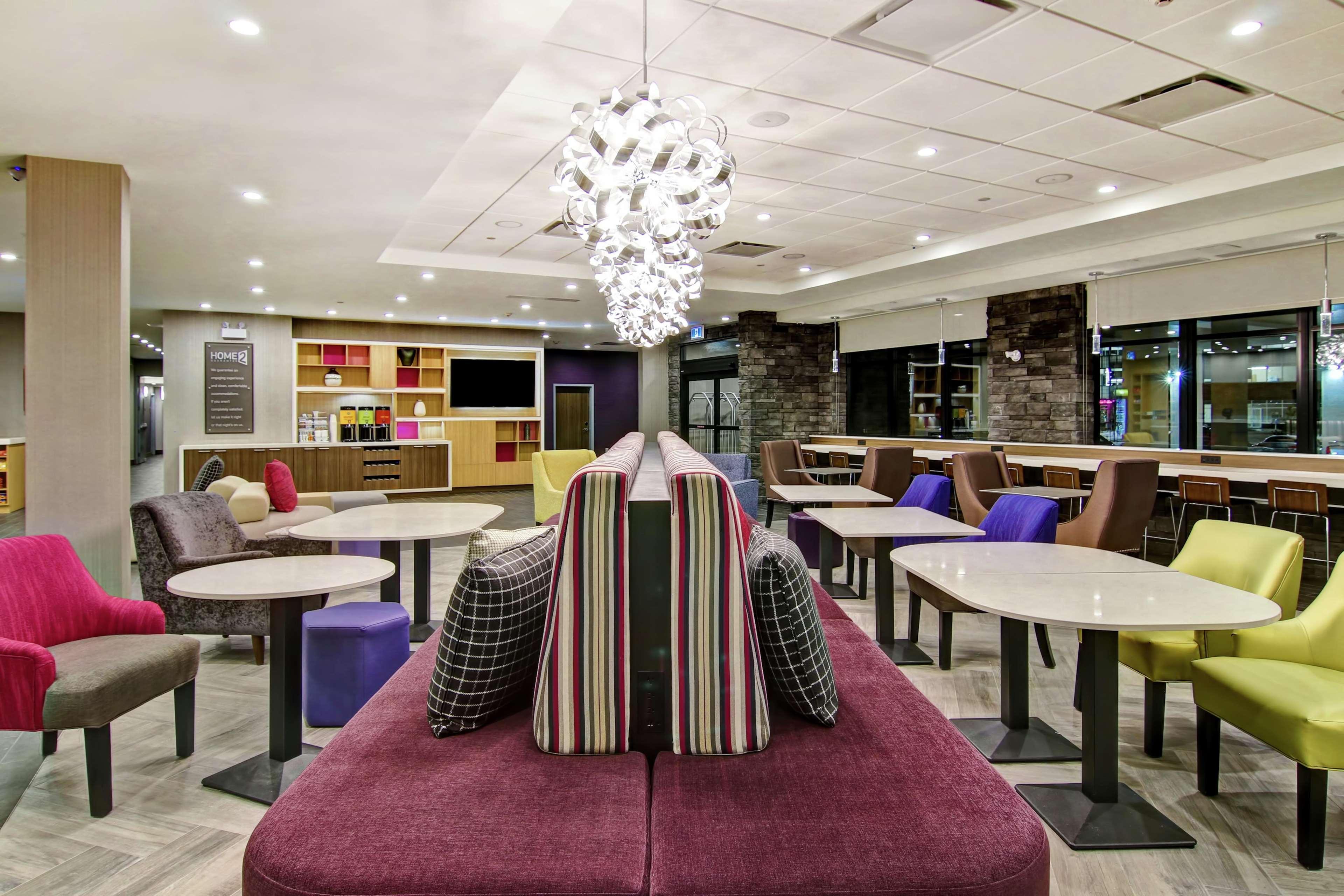 Home2 Suites By Hilton Edmonton South Екстер'єр фото