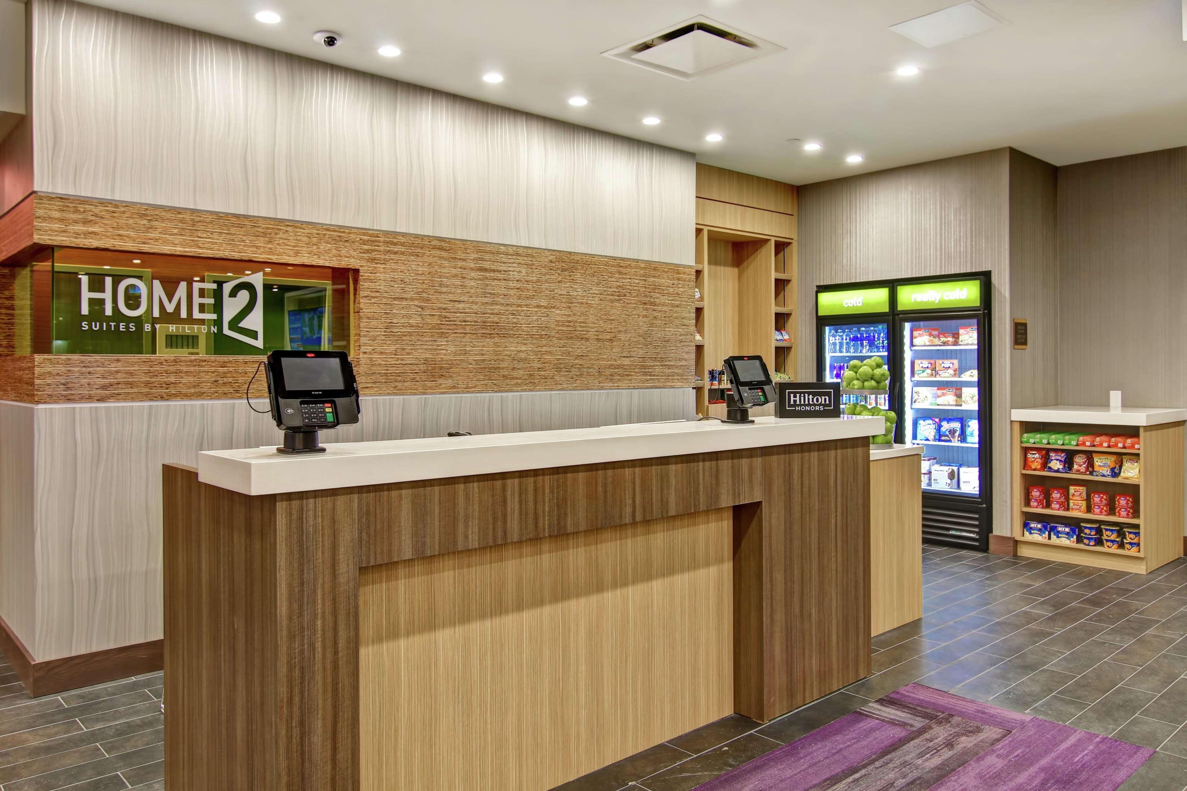 Home2 Suites By Hilton Edmonton South Екстер'єр фото