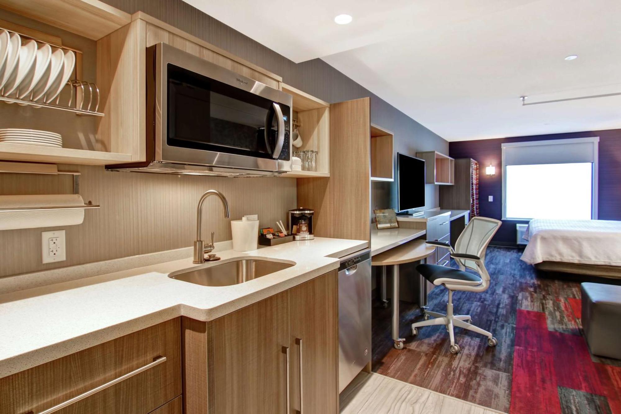 Home2 Suites By Hilton Edmonton South Екстер'єр фото
