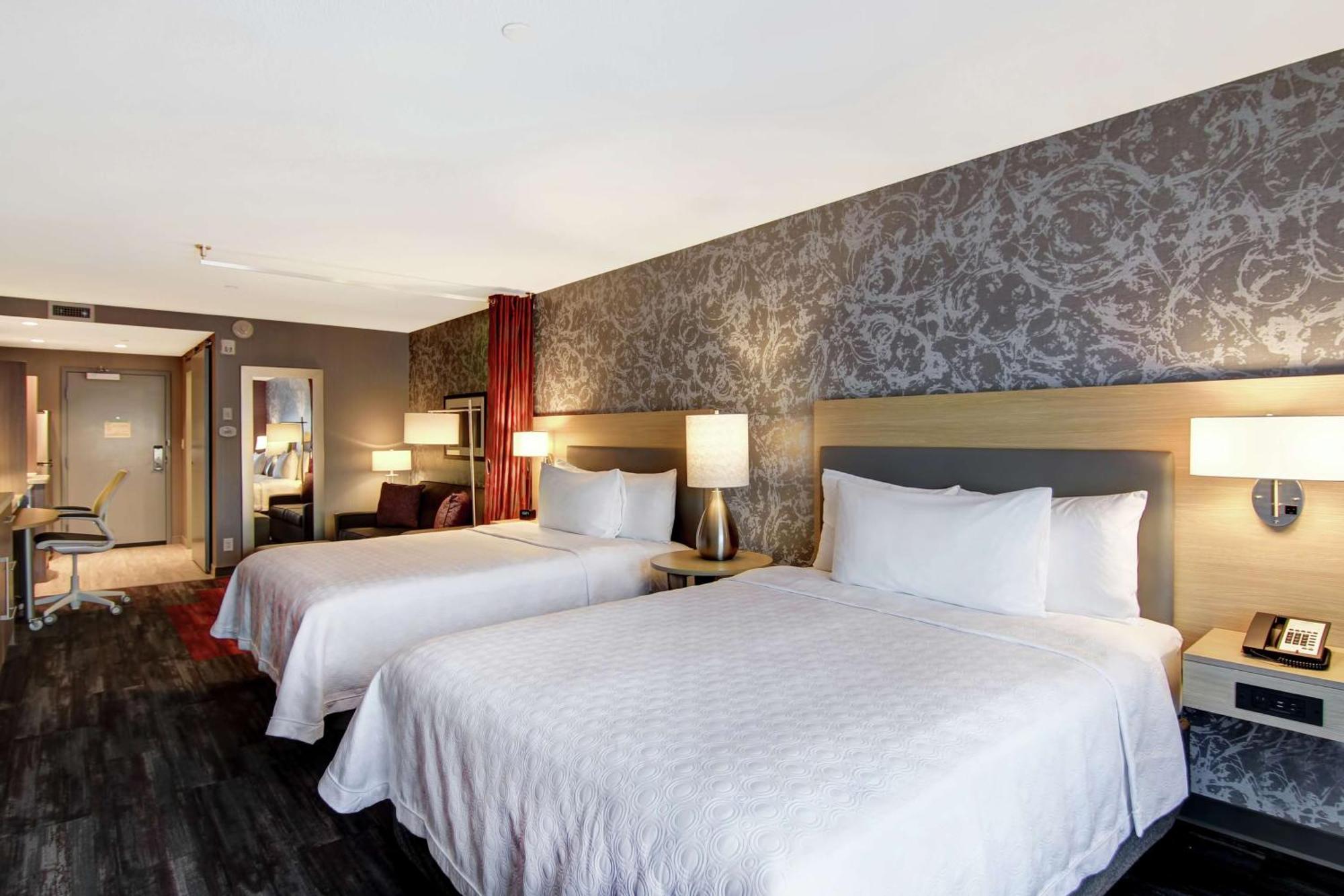 Home2 Suites By Hilton Edmonton South Екстер'єр фото