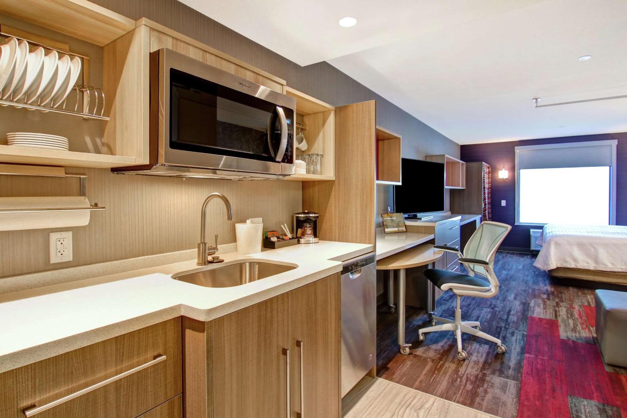 Home2 Suites By Hilton Edmonton South Екстер'єр фото