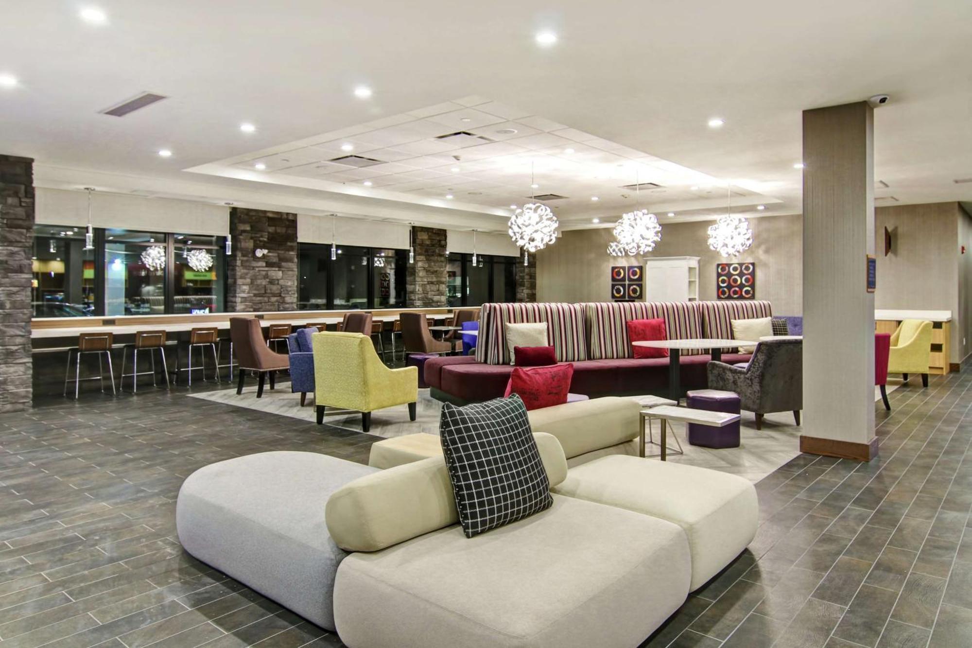 Home2 Suites By Hilton Edmonton South Екстер'єр фото